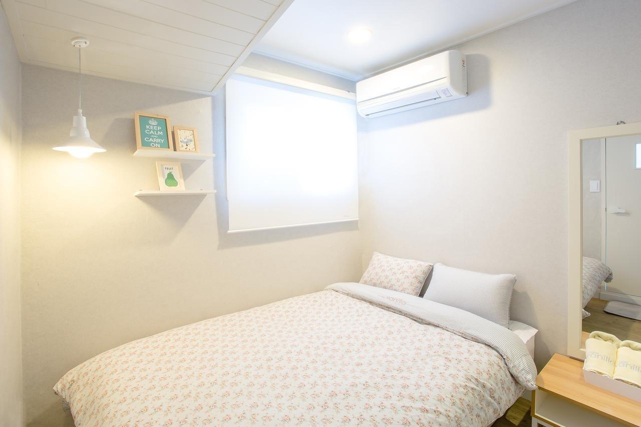 Hostel Vanilla 1 Dongdaemun Seoul Exterior photo